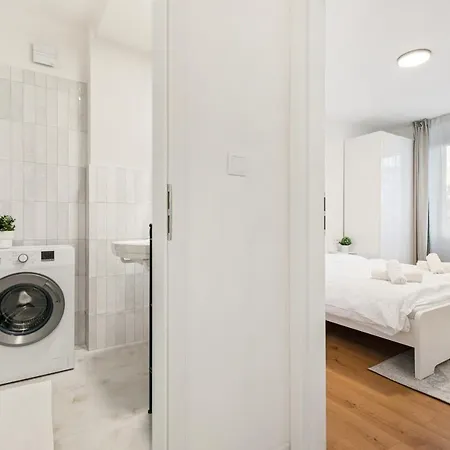 Touch 2 Bedroom * Bratislava